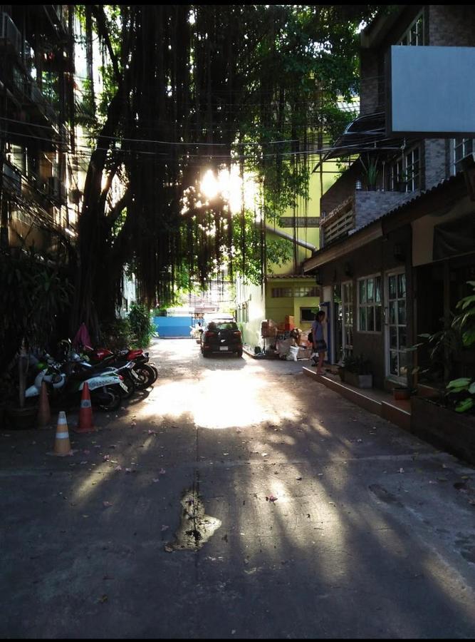Swan Inn 2 Nana Bangkok Exterior photo
